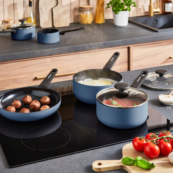 Morphy Richards 5 Piece Aluminium Saucepan Set, product image 22